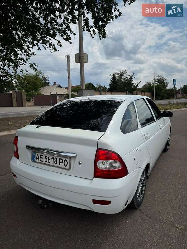 Хэтчбек ВАЗ / Lada 2172 Priora 2008 в Кривом Роге