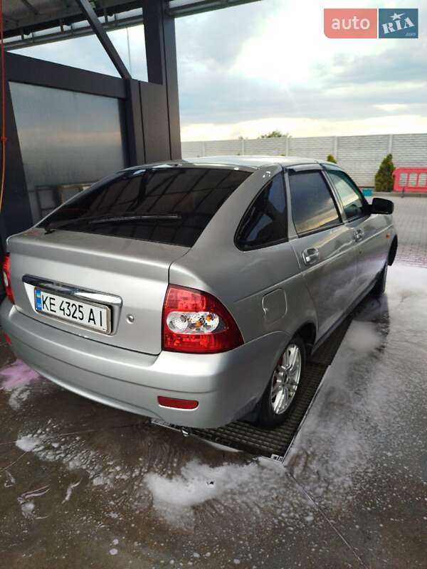 Хэтчбек ВАЗ / Lada 2172 Priora 2009 в Днепре фото 2 Хэтчбек ВАЗ / Lada 2172 Priora 2009 в Днепре
