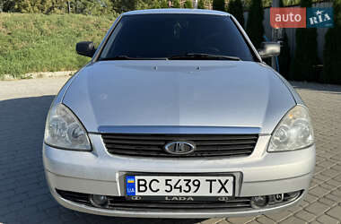Хэтчбек ВАЗ 2172 Priora 2008 в 