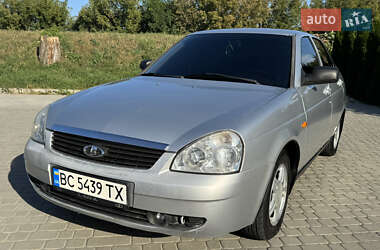 Хэтчбек ВАЗ 2172 Priora 2008 в 