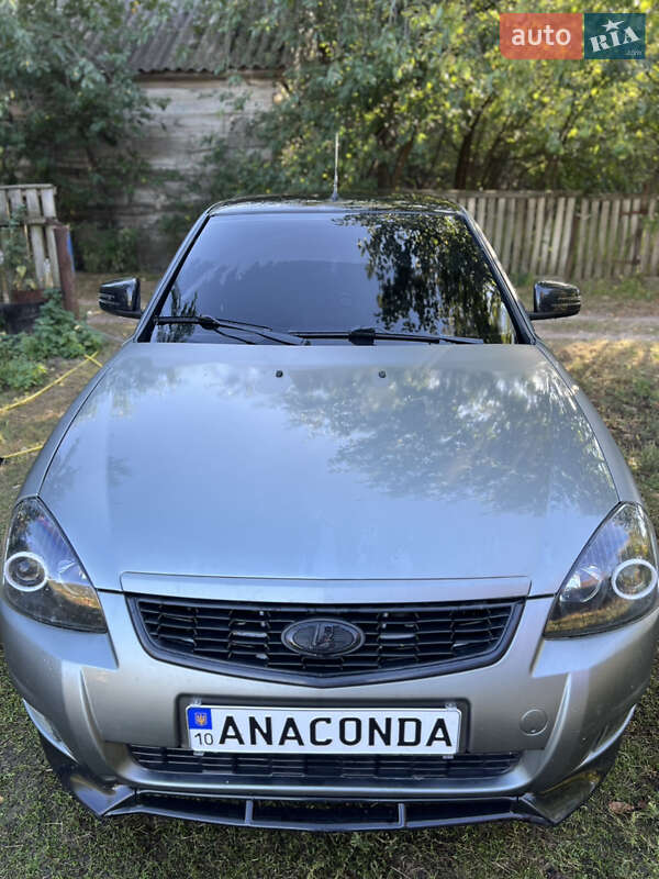 Хетчбек ВАЗ / Lada 2172 Priora 2011 в Прилуках