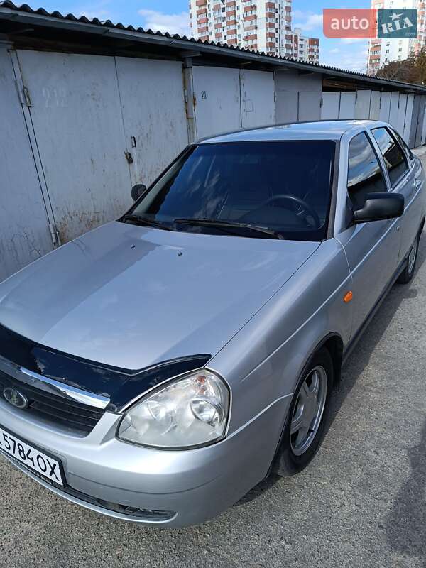 Хэтчбек ВАЗ / Lada 2172 Priora 2009 в Харькове