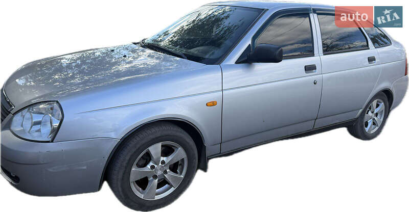 Хэтчбек ВАЗ / Lada 2172 Priora 2008 в Харькове