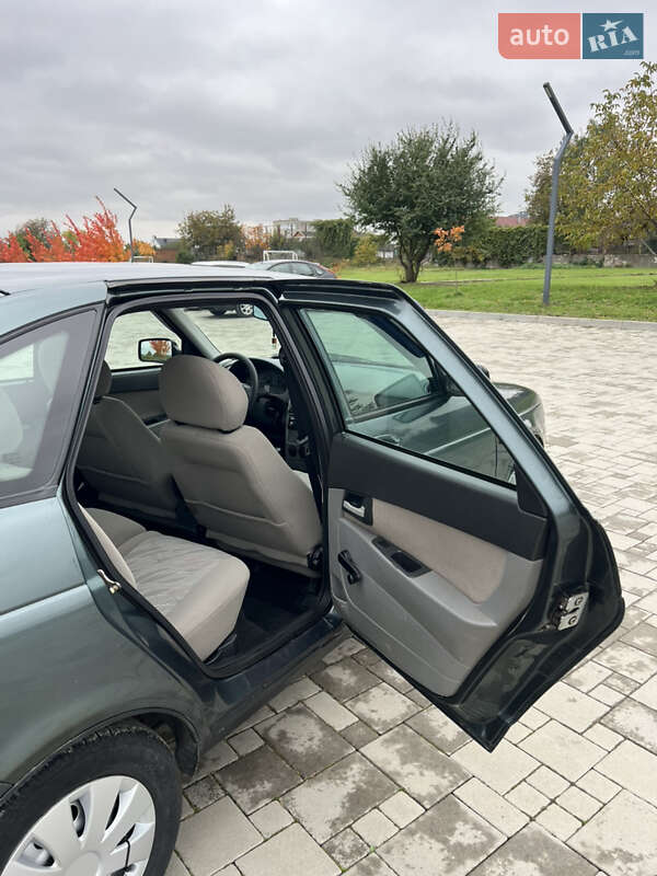 Хэтчбек ВАЗ / Lada 2172 Priora 2008 в Здолбунове фото 25 Хэтчбек ВАЗ / Lada 2172 Priora 2008 в Здолбунове