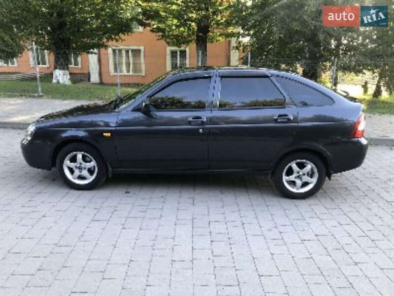 Хэтчбек ВАЗ / Lada 2172 Priora 2008 в Житомире фото 4 Хэтчбек ВАЗ / Lada 2172 Priora 2008 в Житомире