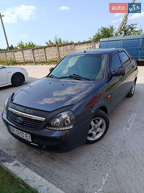 Хэтчбек ВАЗ / Lada 2172 Priora 2008 в Житомире фото Хэтчбек ВАЗ / Lada 2172 Priora 2008 в Житомире