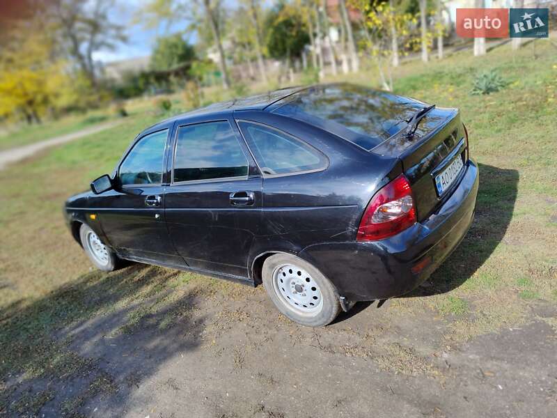 Хэтчбек ВАЗ / Lada 2172 Priora 2009 в Новом Буге