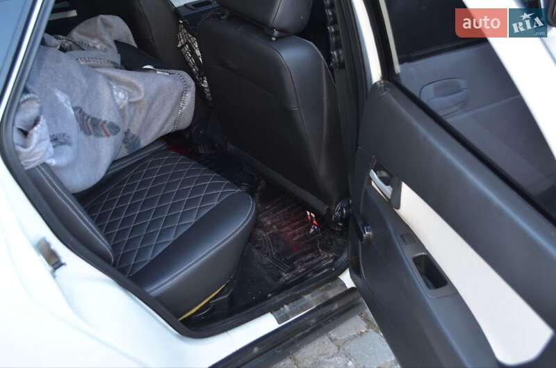 Хэтчбек ВАЗ / Lada 2172 Priora 2012 в Черновцах фото 13 Хэтчбек ВАЗ / Lada 2172 Priora 2012 в Черновцах