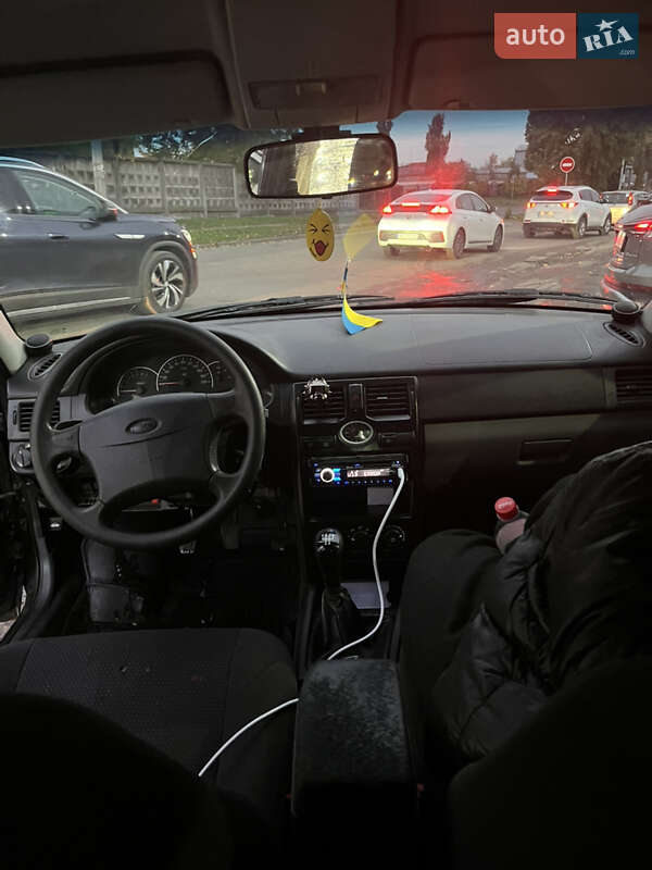 Хетчбек ВАЗ / Lada 2172 Priora 2008 в Києві фото 13 Хетчбек ВАЗ / Lada 2172 Priora 2008 в Києві