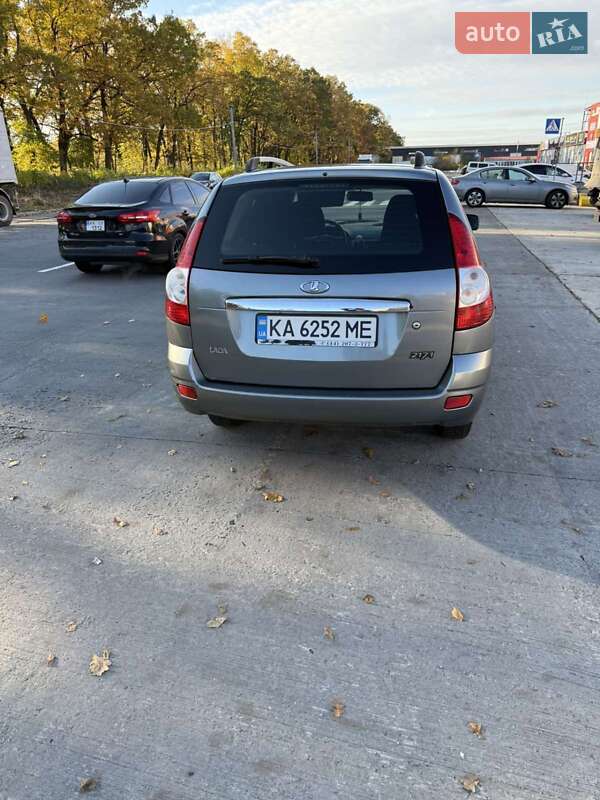 Хэтчбек ВАЗ / Lada 2172 Priora 2010 в Кривом Озере фото 5 Хэтчбек ВАЗ / Lada 2172 Priora 2010 в Кривом Озере