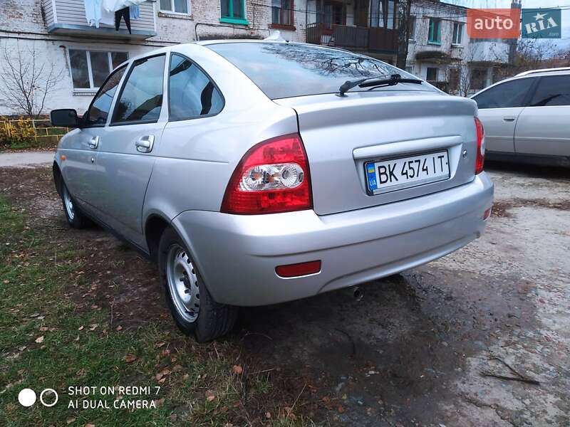 Хэтчбек ВАЗ / Lada 2172 Priora 2008 в Прилуках фото 10 Хэтчбек ВАЗ / Lada 2172 Priora 2008 в Прилуках