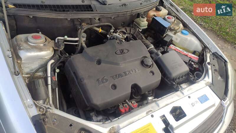 Хэтчбек ВАЗ / Lada 2172 Priora 2009 в Краматорске