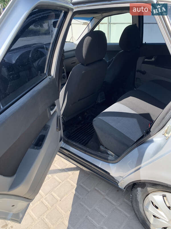 Хетчбек ВАЗ / Lada 2172 Priora 2010 в Тернополі