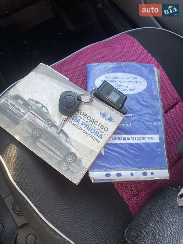 Хэтчбек ВАЗ / Lada 2172 Priora 2008 в Черновцах фото 48 Хэтчбек ВАЗ / Lada 2172 Priora 2008 в Черновцах