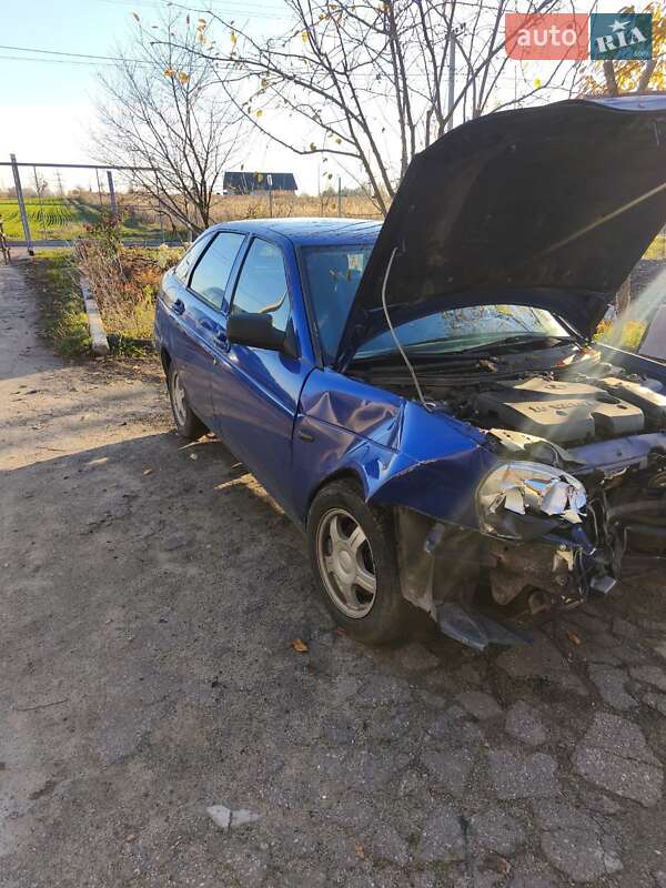 Хетчбек ВАЗ / Lada 2172 Priora 2010 в Шепетівці фото 5 Хетчбек ВАЗ / Lada 2172 Priora 2010 в Шепетівці