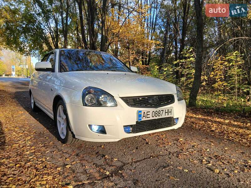 Хэтчбек ВАЗ / Lada 2172 Priora 2013 в Днепре фото 13 Хэтчбек ВАЗ / Lada 2172 Priora 2013 в Днепре