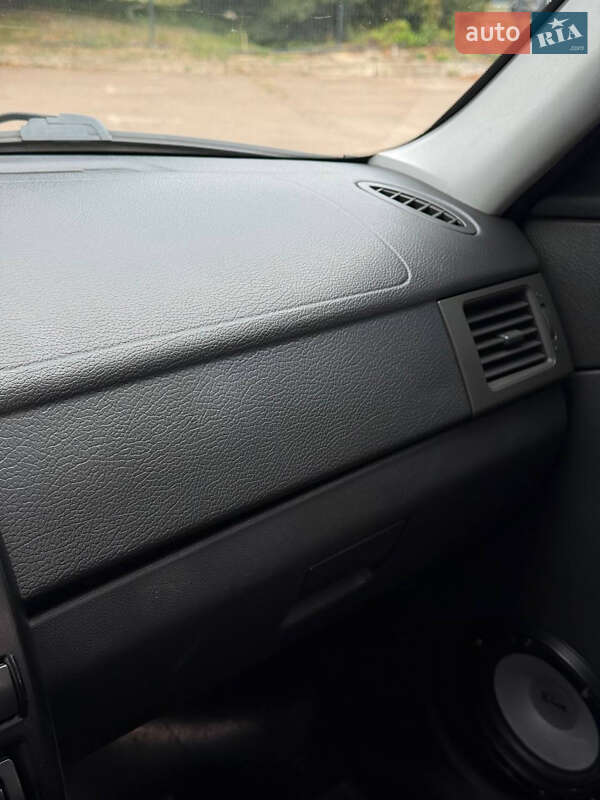 Хэтчбек ВАЗ / Lada 2172 Priora 2012 в Киеве