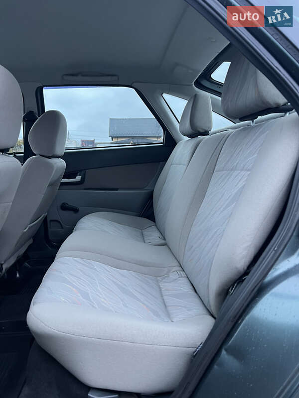 Хетчбек ВАЗ / Lada 2172 Priora 2008 в Здолбуніві фото 30 Хетчбек ВАЗ / Lada 2172 Priora 2008 в Здолбуніві