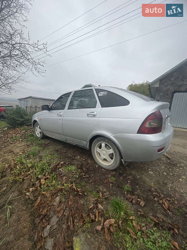 Хетчбек ВАЗ / Lada 2172 Priora 2008 в Чернівцях