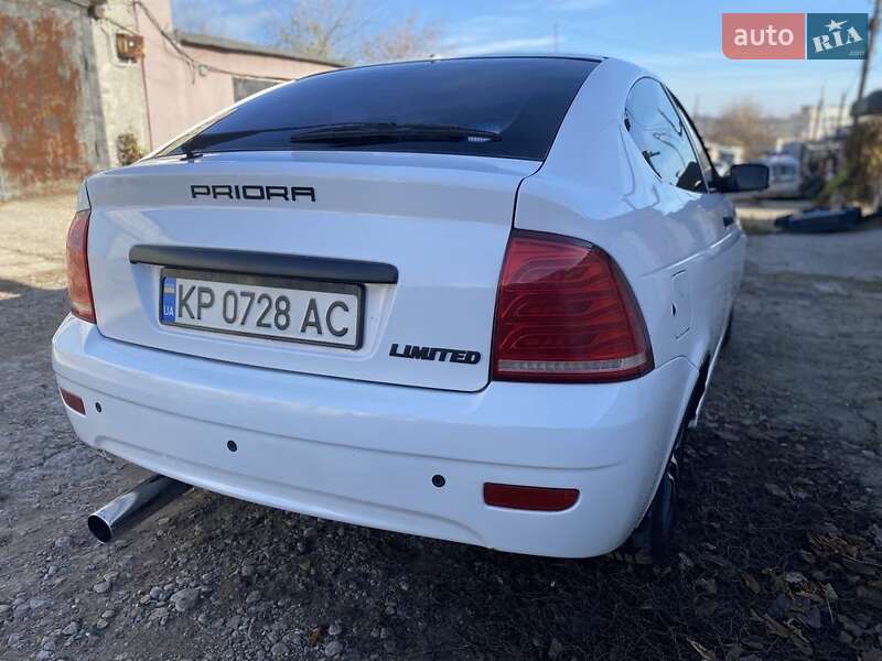 Хэтчбек ВАЗ / Lada 2172 Priora 2010 в Запорожье фото 10 Хэтчбек ВАЗ / Lada 2172 Priora 2010 в Запорожье