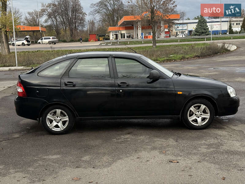 Хэтчбек ВАЗ / Lada 2172 Priora 2013 в Первомайске фото 4 Хэтчбек ВАЗ / Lada 2172 Priora 2013 в Первомайске