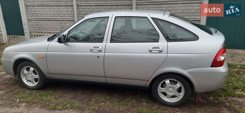 Хетчбек ВАЗ / Lada 2172 Priora 2008 в Полтаві