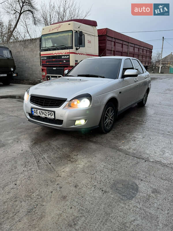 Хэтчбек ВАЗ / Lada 2172 Priora 2011 в Подгородном