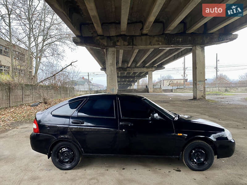 Хетчбек ВАЗ / Lada 2172 Priora 2008 в Мукачевому фото 3 Хетчбек ВАЗ / Lada 2172 Priora 2008 в Мукачевому