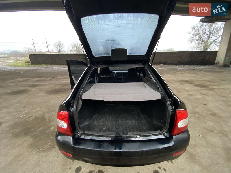 Хетчбек ВАЗ / Lada 2172 Priora 2008 в Мукачевому фото 25 Хетчбек ВАЗ / Lada 2172 Priora 2008 в Мукачевому