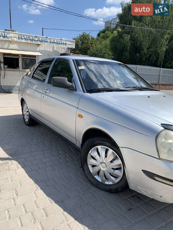 Хэтчбек ВАЗ / Lada 2172 Priora 2010 в Тернополе