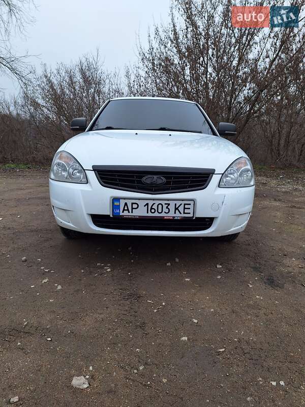 Хетчбек ВАЗ / Lada 2172 Priora 2013 в Запоріжжі
