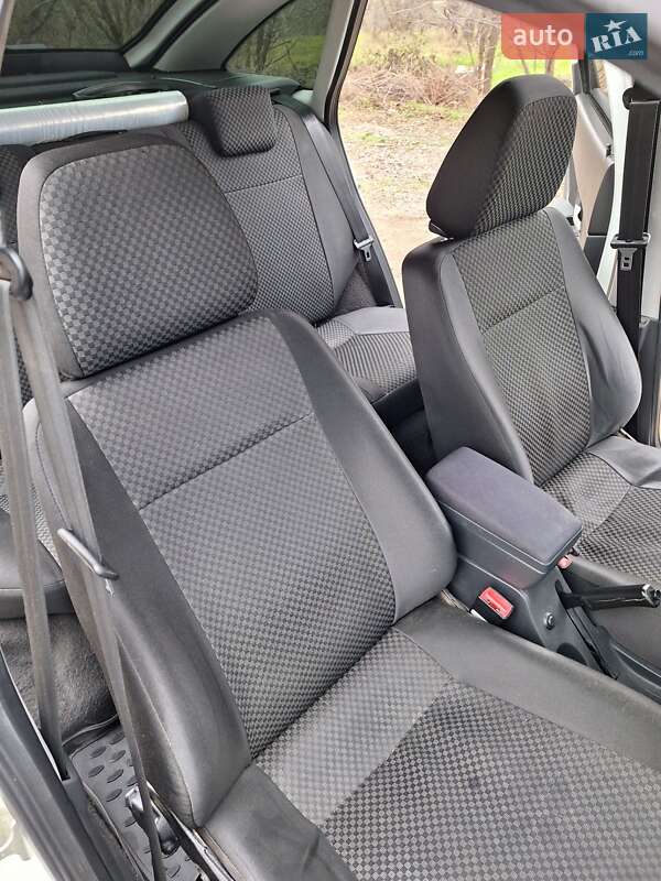 Хетчбек ВАЗ / Lada 2172 Priora 2013 в Запоріжжі