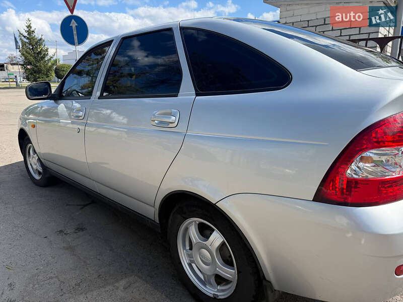 Хетчбек ВАЗ / Lada 2172 Priora 2009 в Лубнах