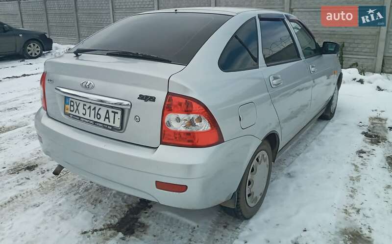 Хэтчбек ВАЗ / Lada 2172 Priora 2008 в Хмельницком фото 3 Хэтчбек ВАЗ / Lada 2172 Priora 2008 в Хмельницком