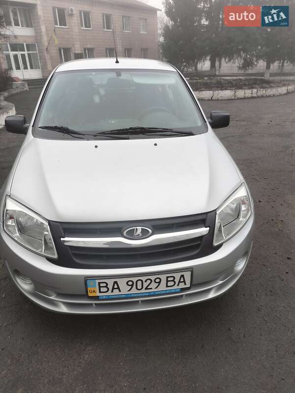 ВАЗ / Lada 2190 Granta 2012