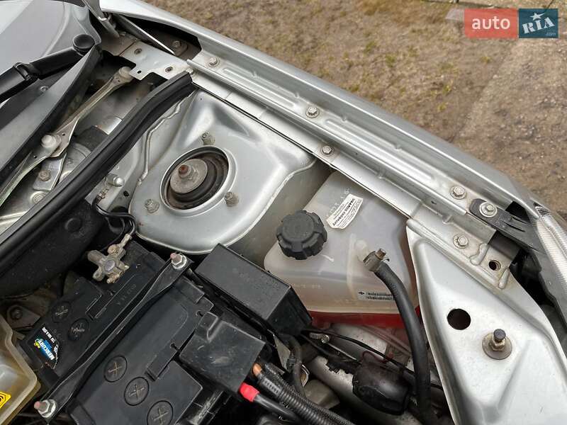 Седан ВАЗ / Lada 2190 Granta 2013 в Черкассах