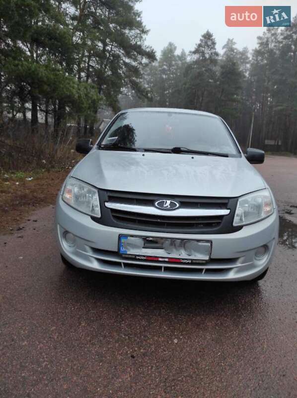 Седан ВАЗ / Lada 2190 Granta 2012 в Глухові