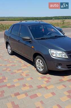 Седан ВАЗ 2190 Granta 2015 в 