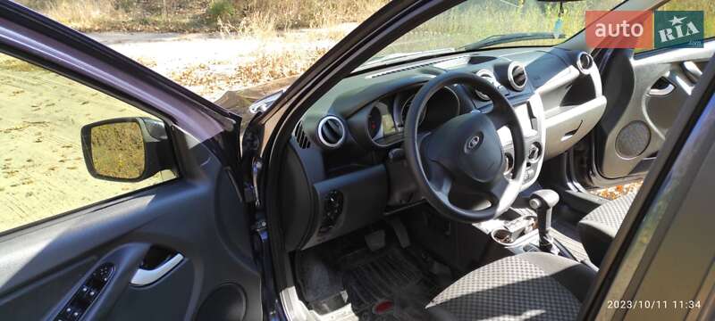 Седан ВАЗ / Lada 2190 Granta 2013 в Днепре