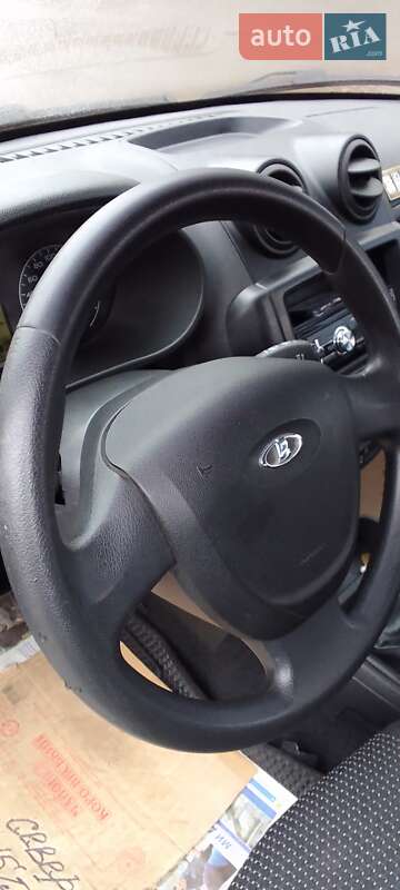 Седан ВАЗ / Lada 2190 Granta 2013 в Харькове фото 19 Седан ВАЗ / Lada 2190 Granta 2013 в Харькове