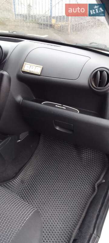 Седан ВАЗ / Lada 2190 Granta 2013 в Харькове фото 25 Седан ВАЗ / Lada 2190 Granta 2013 в Харькове