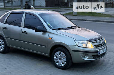 Седан ВАЗ / Lada 2190 Granta 2012 в Миколаєві
