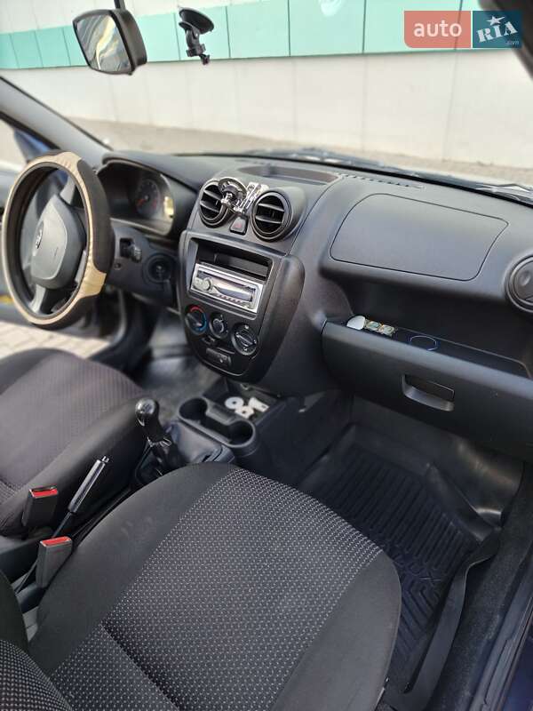 Седан ВАЗ / Lada 2190 Granta 2013 в Одессе фото 8 Седан ВАЗ / Lada 2190 Granta 2013 в Одессе