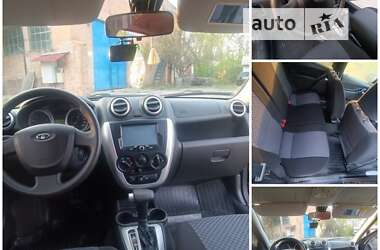 Седан ВАЗ 2190 Granta 2013 в 