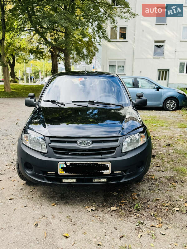 Седан ВАЗ / Lada 2190 Granta 2012 в Харькове