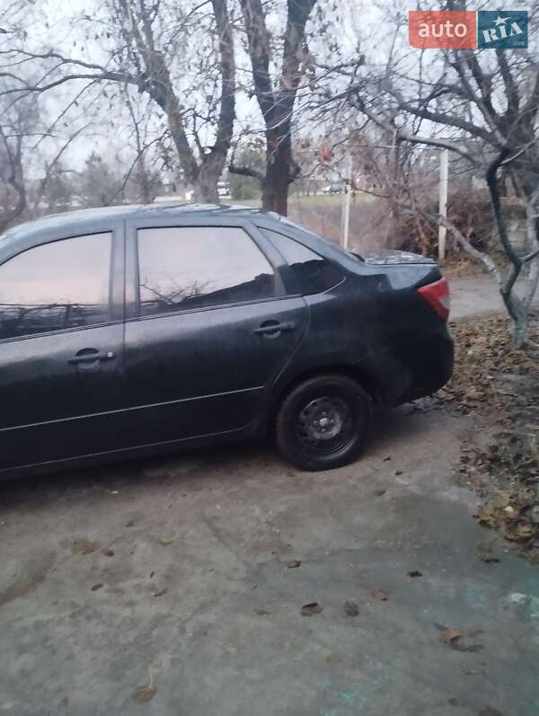 Седан ВАЗ / Lada 2190 Granta 2012 в Запорожье фото 17 Седан ВАЗ / Lada 2190 Granta 2012 в Запорожье