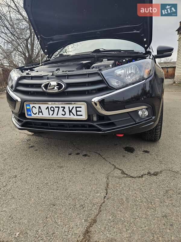 Седан ВАЗ / Lada 2190 Granta 2021 в Городище