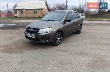 Седан ВАЗ 2190 Granta 2014 в 