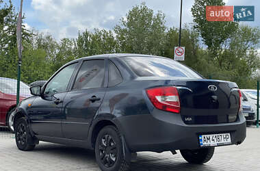 Седан ВАЗ 2190 Granta 2012 в 