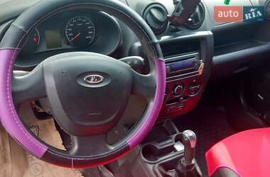 Седан ВАЗ 2190 Granta 2013 в 